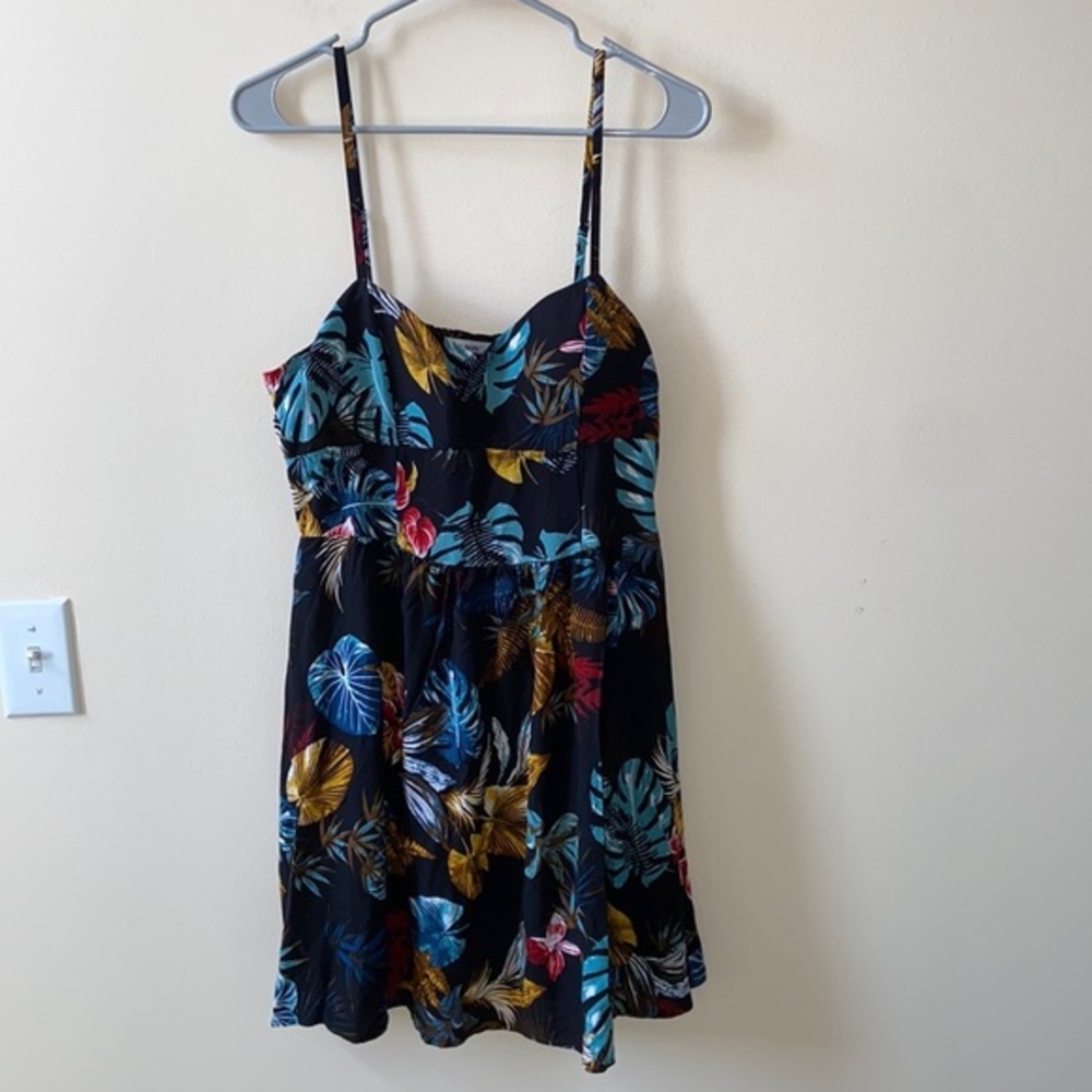 Pacific vibes dress size XL